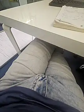 Snapshot of Gamecoc chatting on 11/01/25, 09:11 Gamecoc online show from 11/01/25, 09:11