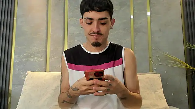 Snapshot of NikoStone_ chatting on 12/05/25, 04:54 NikoStone online show from 12/05/25, 04:54