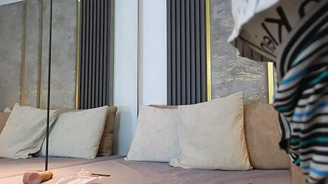 NikoStone  online show from 02/20/26, 06:26