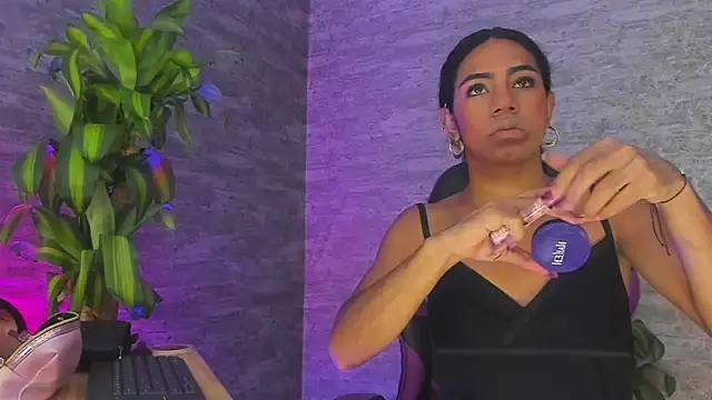  ValeriaMontes online show from 10/04/25, 07:01