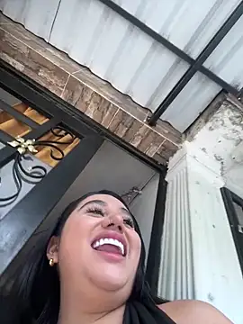 Snapshot of Sophie_Dreamss chatting on 10/04/25, 08:40 Sophie Dreamss online show from 10/04/25, 08:40