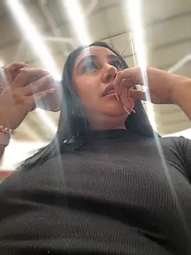 Snapshot of Sophie_Dreamss chatting on 10/08/25, 08:17 Sophie Dreamss online show from 10/08/25, 08:17