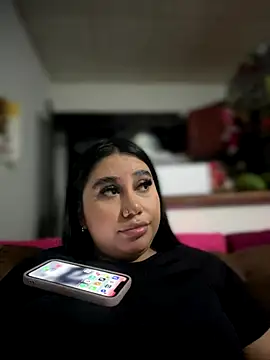 Snapshot of Sophie_Dreamss chatting on 10/10/25, 10:42 Sophie Dreamss online show from 10/10/25, 10:42