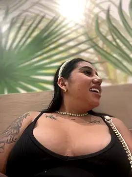 Snapshot of Sophie_Dreamss chatting on 10/14/25, 09:48 Sophie Dreamss online show from 10/14/25, 09:48