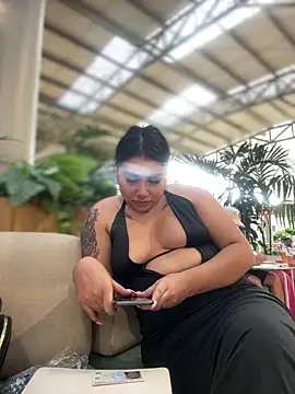 Snapshot of Sophie_Dreamss chatting on 10/15/25, 07:47 Sophie Dreamss online show from 10/15/25, 07:47