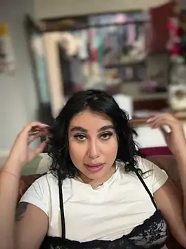 Snapshot of Sophie_Dreamss chatting on 10/30/25, 08:20 Sophie Dreamss online show from 10/30/25, 08:20