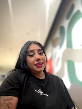 Snapshot of Sophie_Dreamss chatting on 10/31/25, 08:21 Sophie Dreamss online show from 10/31/25, 08:21