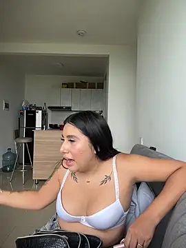 Sophie Dreamss online show from 04/18/26, 07:58