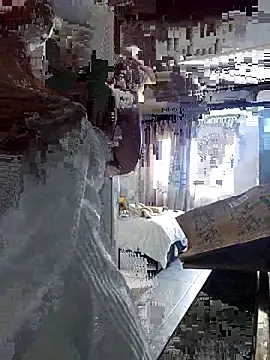 Snapshot of trickyOne chatting on 11/25/25, 01:11 trickyOne online show from 11/25/25, 01:11