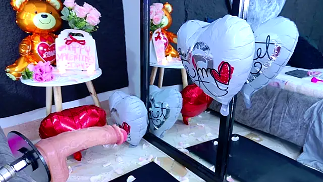 LizzyOlsen online show from 02/15/26, 05:59