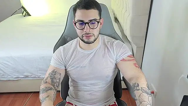 Snapshot of baby_mateo chatting on 06/19/26, 11:41 baby mateo online show from 06/19/26, 11:41