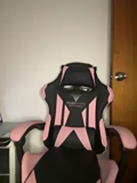 Madisson Leblanc online show from 03/11/26, 11:00