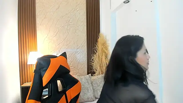 Thais kim online show from 09/15/25, 12:16