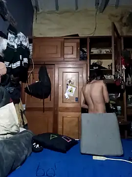 hairy mannn online show from 12/23/25, 06:11