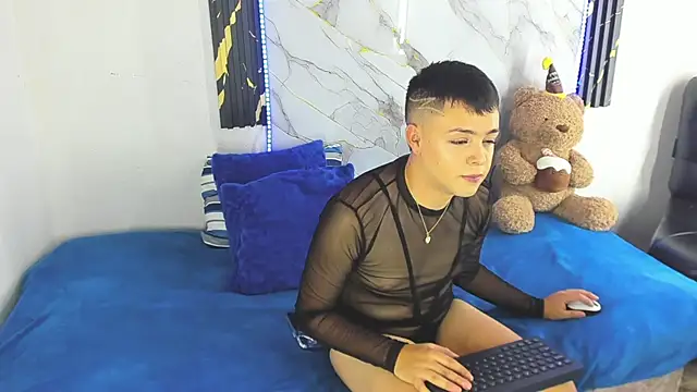 christopher Hot online show from 06/06/26, 08:57