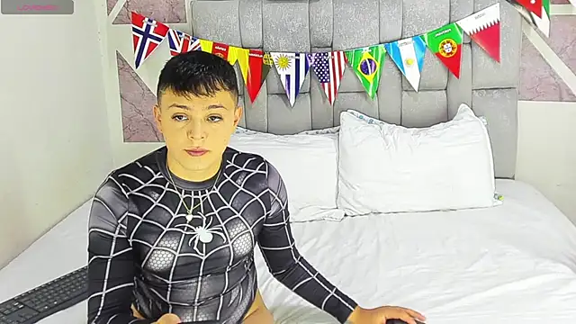 christopher Hot online show from 07/01/26, 05:56