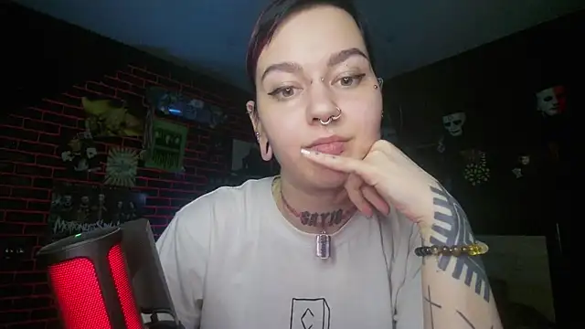 Snapshot of MessalinaOfficial chatting on 09/17/25, 09:38 MessalinaOfficial online show from 09/17/25, 09:38