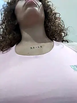 roxyrougee online show from 11/11/25, 04:18