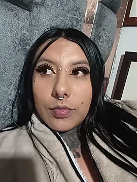 missashlyrosette online show from 06/10/26, 12:11