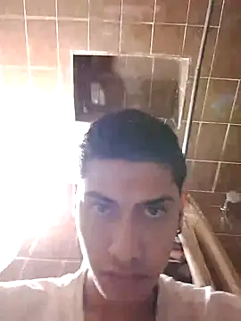 aispuro8505 online show from 10/13/25, 06:24