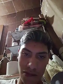 aispuro8505 online show from 02/15/26, 08:02