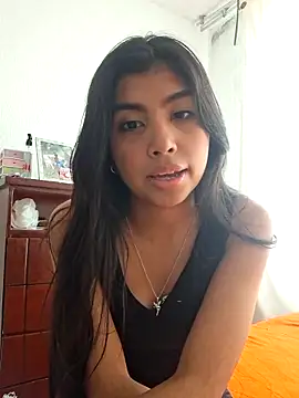 DianeSuns  online show from 11/17/25, 10:04