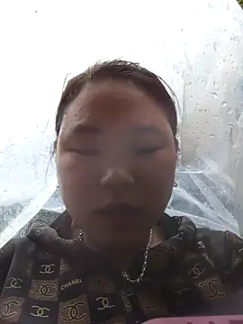 may-squirl online show from 11/17/25, 04:29