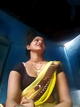 Jooli xx online show from 04/17/26, 12:41