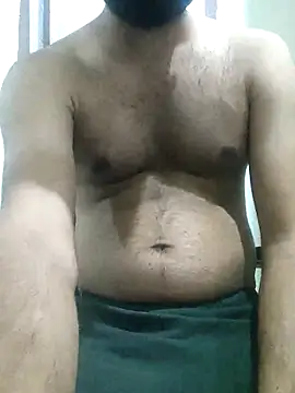 Snapshot of johnysinsr chatting on 11/04/25, 06:07 johnysinsr online show from 11/04/25, 06:07