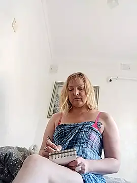 LiluLiluLilu online show from 09/13/25, 07:08