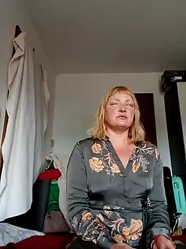 LiluLiluLilu online show from 05/24/26, 03:17