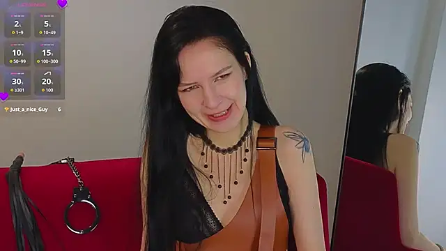 Snapshot of Alisssseee chatting on 11/17/25, 09:59 Alisssseee online show from 11/17/25, 09:59