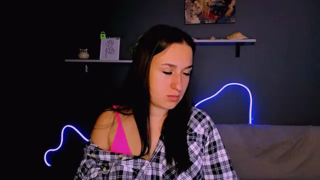 alma black online show from 09/17/25, 05:20