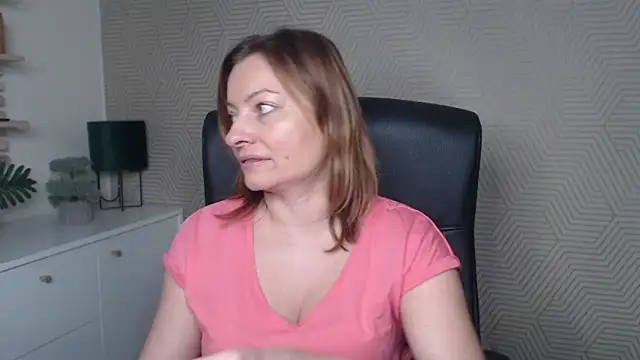 angelaSamt online show from 11/26/25, 06:58