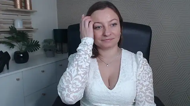 angelaSamt online show from 12/05/25, 06:44