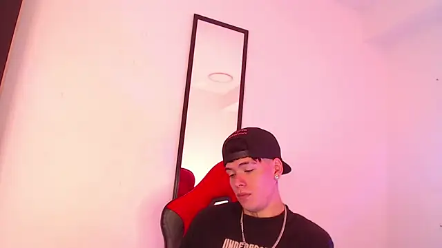 Anhonymus  online show from 09/12/25, 04:01