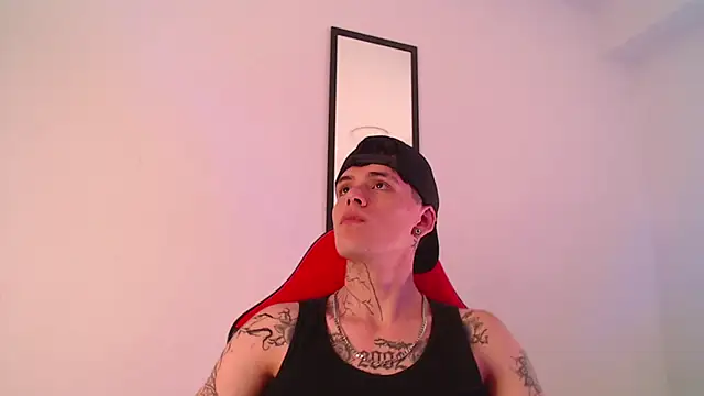 Anhonymus  online show from 09/20/25, 03:46