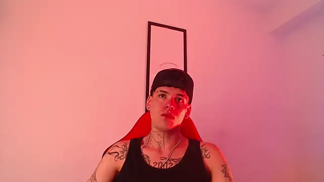 Anhonymus  online show from 09/21/25, 04:47