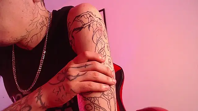 Anhonymus  online show from 09/30/25, 04:06