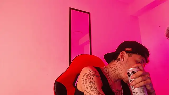 Anhonymus  online show from 10/05/25, 10:29