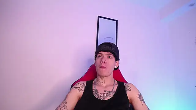 Anhonymus  online show from 11/05/25, 04:01