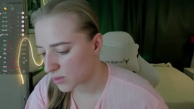 Alice Cire online show from 12/20/25, 02:24