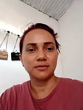 Snapshot of Amanda39 chatting on 09/10/25, 09:15 Amanda39 online show from 09/10/25, 09:15