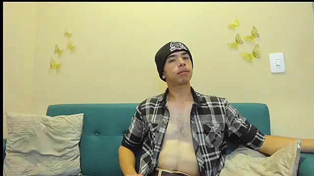 Snapshot of Muscle_Scott chatting on 09/28/25, 12:10 Muscle Scott online show from 09/28/25, 12:10