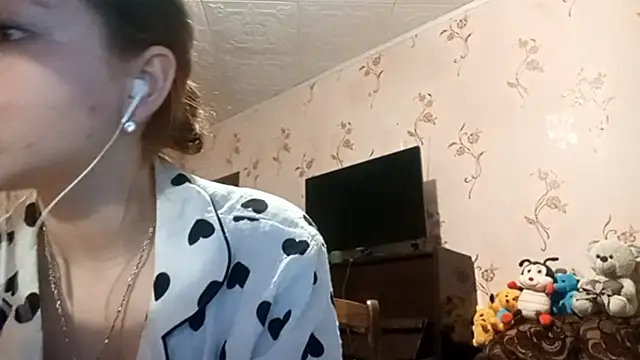 Sophiecuttie online show from 09/20/25, 01:12