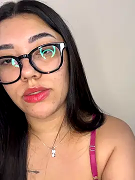 Snapshot of Alexa69xx chatting on 12/04/25, 04:59 Alexa69xx online show from 12/04/25, 04:59