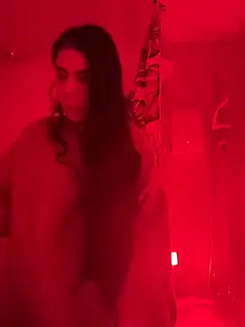 valentinalamont online show from 10/10/25, 08:30