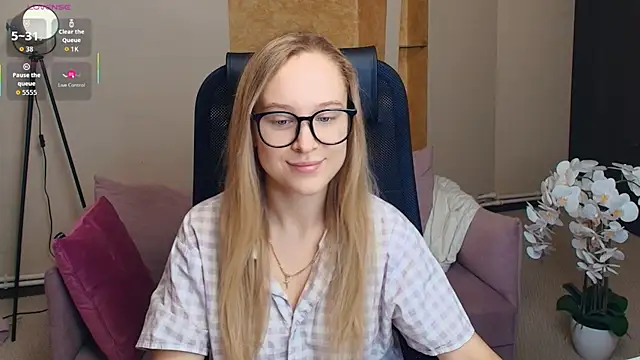 SoonMoor online show from 12/04/25, 07:00