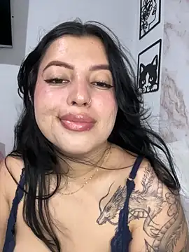 Snapshot of Emma_2903 chatting on 10/11/25, 12:54 Emma 2903 online show from 10/11/25, 12:54