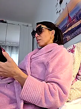 sexy7883 online show from 12/18/25, 12:33